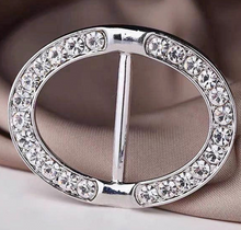 Load image into Gallery viewer, Oval Rhinstone CLothing Ring,/Scarf Tie. GOLD