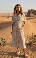 Load image into Gallery viewer, Apricot Leaf Print Midi Shirt Dress X168644
