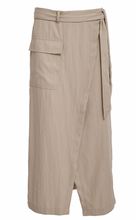Load image into Gallery viewer, Peppercorn Gerly Belt Skirt. PC8258
