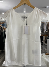 Load image into Gallery viewer, ichi Crissy Blouse. 20122896
