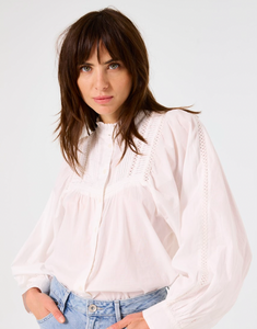 Garcia LAdies Shirt. B50032
