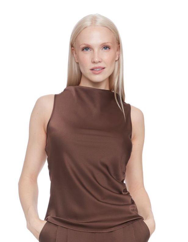 Tyler Madison Top. 250810