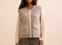 Load image into Gallery viewer, Tribal Sleeveless Vest W/ Pockets. 23680 3976 2514
