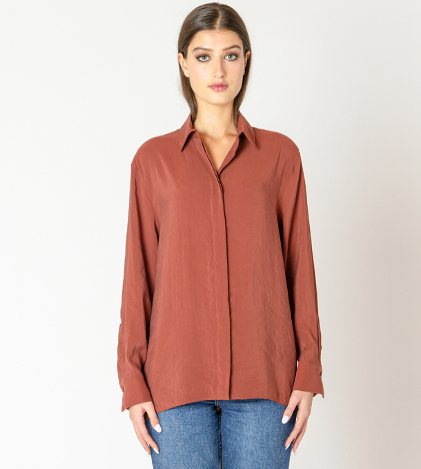 Black Tape Button Back Flowy Blouse 2623708T