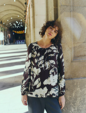 Load image into Gallery viewer, Fransa Ariana Blouse 11.  20617195
