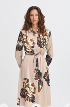 Load image into Gallery viewer, B Young Jannike Shirt Dress. 20818137
