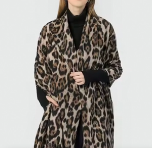 Cherie Scarf. SF207903