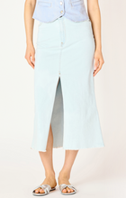 Load image into Gallery viewer, Dex Denim Mid Skirt. 2525258
