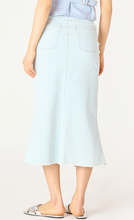 Load image into Gallery viewer, Dex Denim Mid Skirt. 2525258
