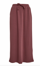 Load image into Gallery viewer, Peppercorn Dicette Long Skirt. PC8145
