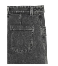 Load image into Gallery viewer, B Young Leoni Denim Skirt. 20815550
