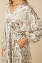 Load image into Gallery viewer, Hayden Womens Satin Floral Print V Neck Dolman Sleeve Dress. HY7571
