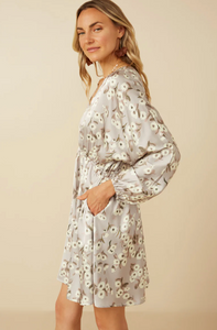 Hayden Womens Satin Floral Print V Neck Dolman Sleeve Dress. HY7571