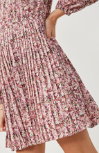 Load image into Gallery viewer, Hayden Womens Ditsy Floral Long Sleeve Pleated Skirt Dress. HY6208

