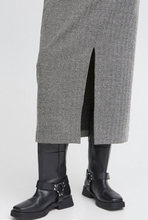 Load image into Gallery viewer, Ichi Kate Midid Skirt. 20122404
