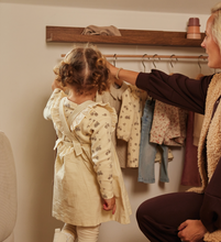 Load image into Gallery viewer, Dirkje  girls 2 Pc Set. 056372-35
