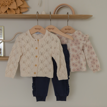 Load image into Gallery viewer, Dirkje Cardigan 056478-35
