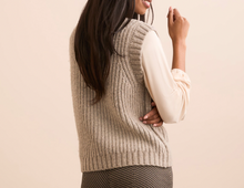 Load image into Gallery viewer, Tribal Sleeveless Vest W/ Pockets. 23680 3976 2514
