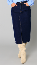 Load image into Gallery viewer, Yest Barbara Denim Skirt.    0005674
