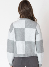 Load image into Gallery viewer, Dex Color Block Sweater. 2627018
