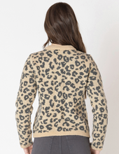 Load image into Gallery viewer, Dex Leopard Cardigan. 2627552
