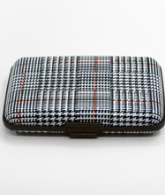 Load image into Gallery viewer, Card Guard CB025122
