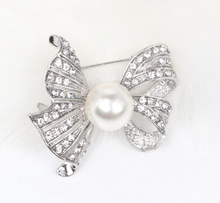 Load image into Gallery viewer, Bow /Pearl Brooch BH11841S

