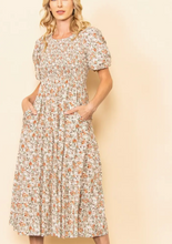 Load image into Gallery viewer, Ell Vintage puffed Sleeve Dress W/ Pockets
