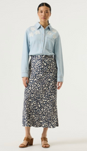 Load image into Gallery viewer, Garcia Skirt O260120
