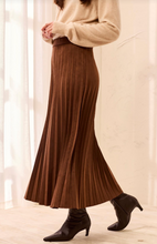 Load image into Gallery viewer, Tribal Pull On Pleated Skirt 32720/8408
