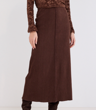 Load image into Gallery viewer, Tramontana Knit Maxi Skirt C4921201. (Brown)
