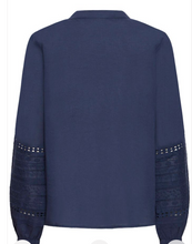 Load image into Gallery viewer, Fransa Jike Blouse 1. 20617459
