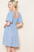 Load image into Gallery viewer, Ell Bubble Sleeve Smocked Floral Dress W/ Pockets
