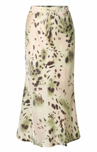 Load image into Gallery viewer, Yest Isha Skirt 0006076
