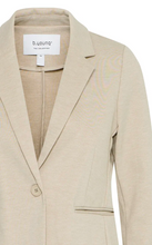 Load image into Gallery viewer, B Young Rizetta Blazer. 20804230
