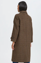Load image into Gallery viewer, B Young Camio Coat. 20819133
