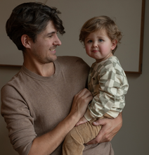 Load image into Gallery viewer, Dirkje Boys Sweater, Loose fit. M60607-35
