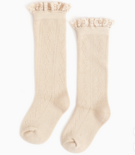Load image into Gallery viewer, Girls Lace Top Knee High Socks (Vanilla)
