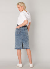 Load image into Gallery viewer, Yest Denim Skirt
