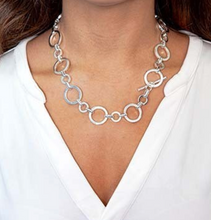 Load image into Gallery viewer, Short Silver Circle Necklace W Toggle Closure 2258
